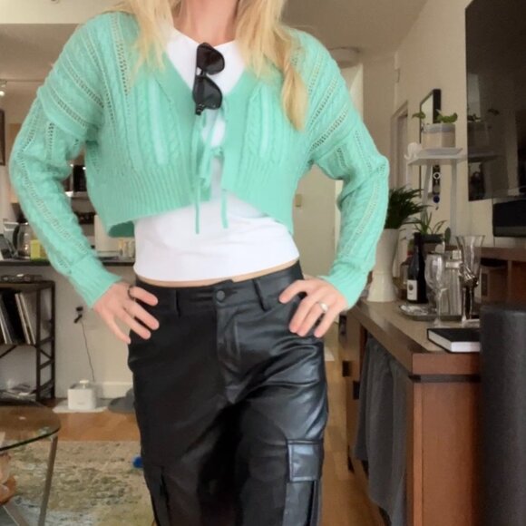 ASOS Crochet tie front Cropped Cardigan size US 4 - Picture 4 of 8